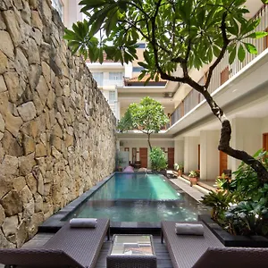 angkul-angkul-segara-beach-kuta.hotelsseminyak.net/